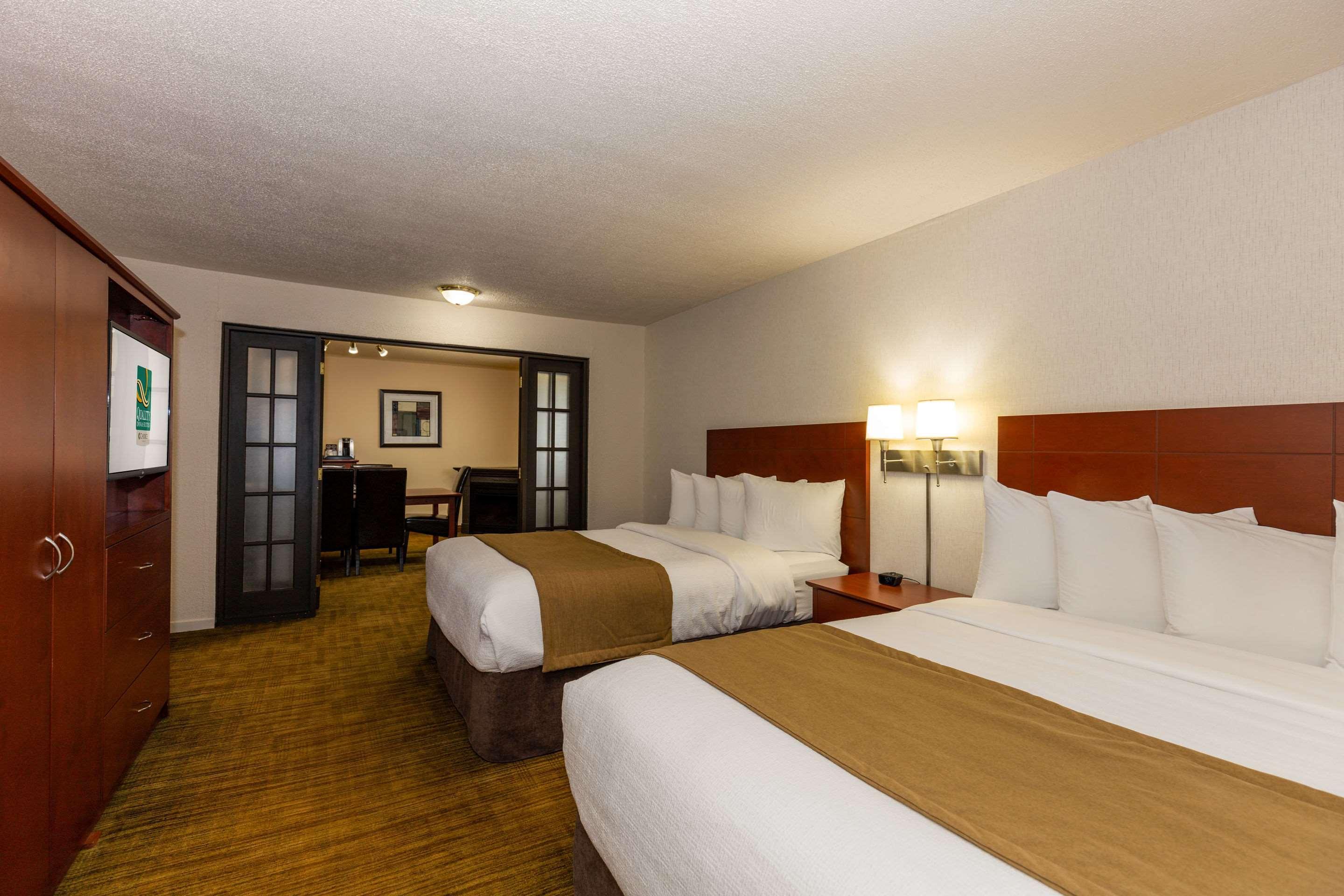 Quality Inn & Suites Matane Exteriör bild