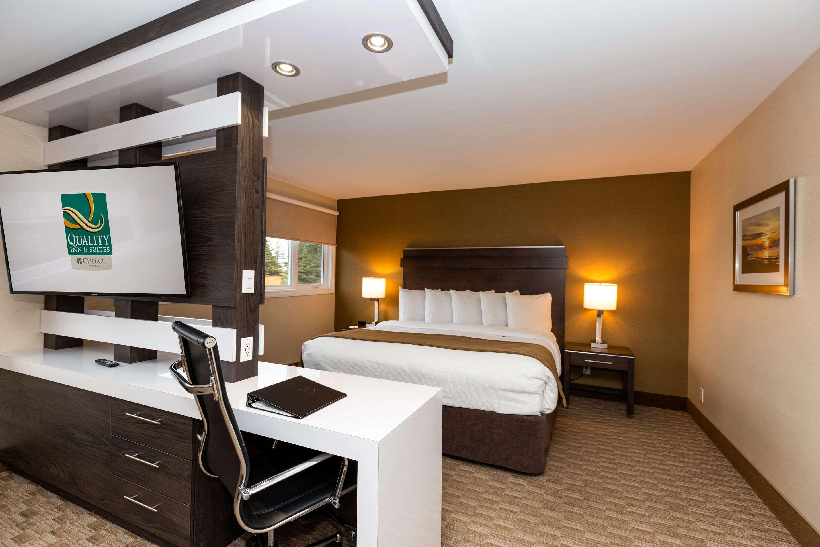 Quality Inn & Suites Matane Exteriör bild