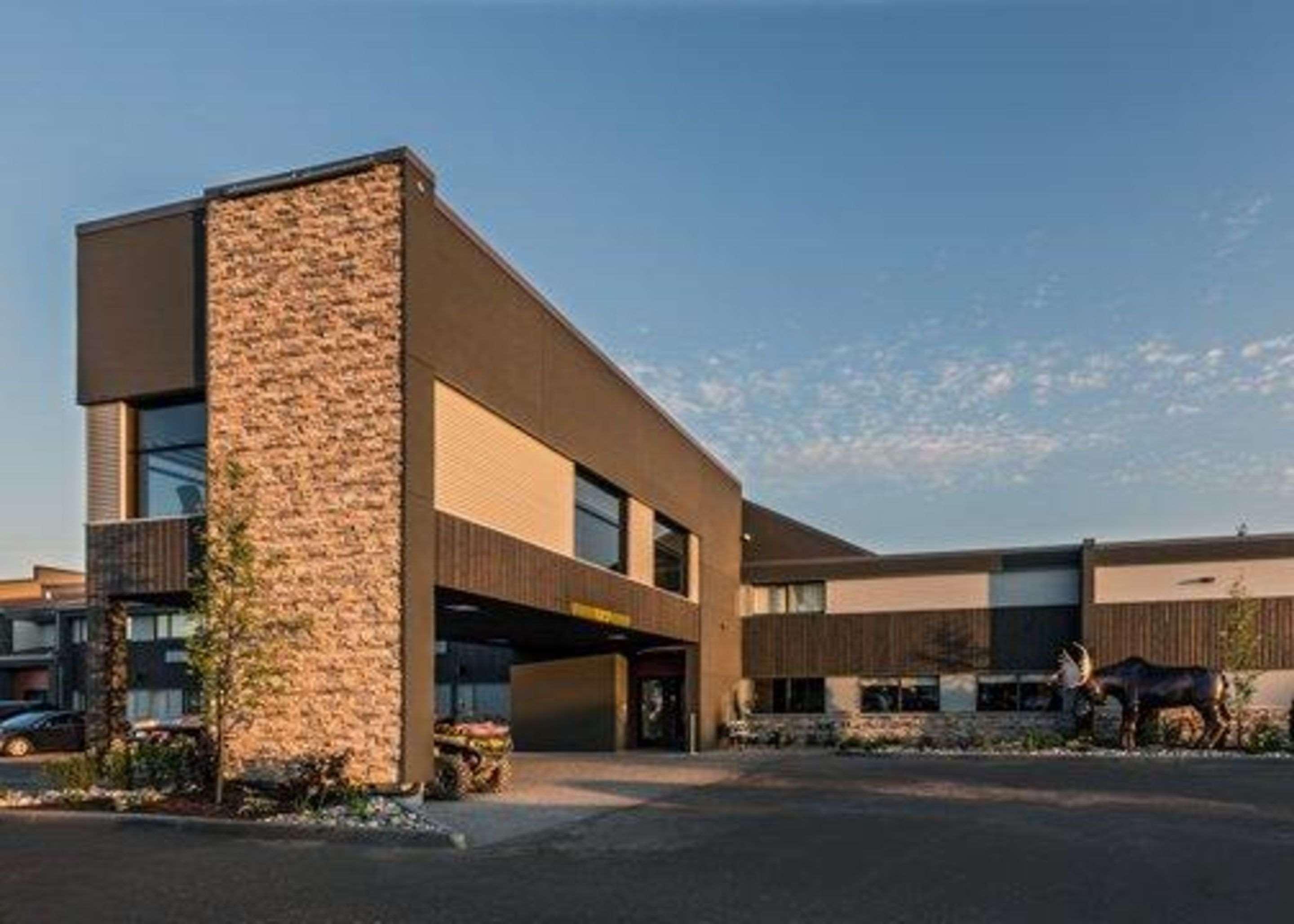 Quality Inn & Suites Matane Exteriör bild